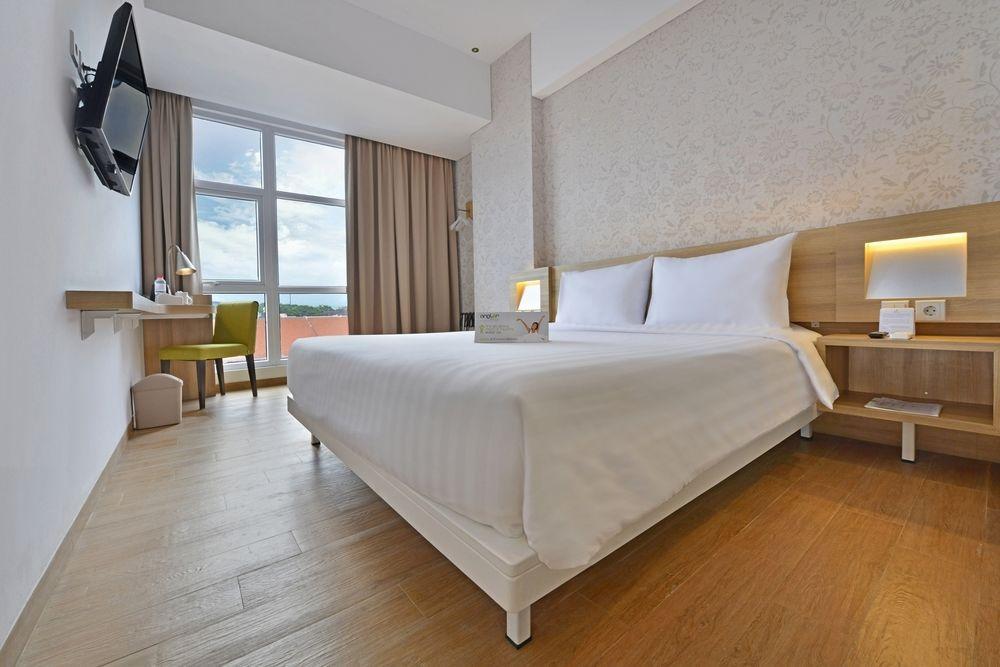 Whiz Prime Hotel Basuki Rahmat Malang Dış mekan fotoğraf