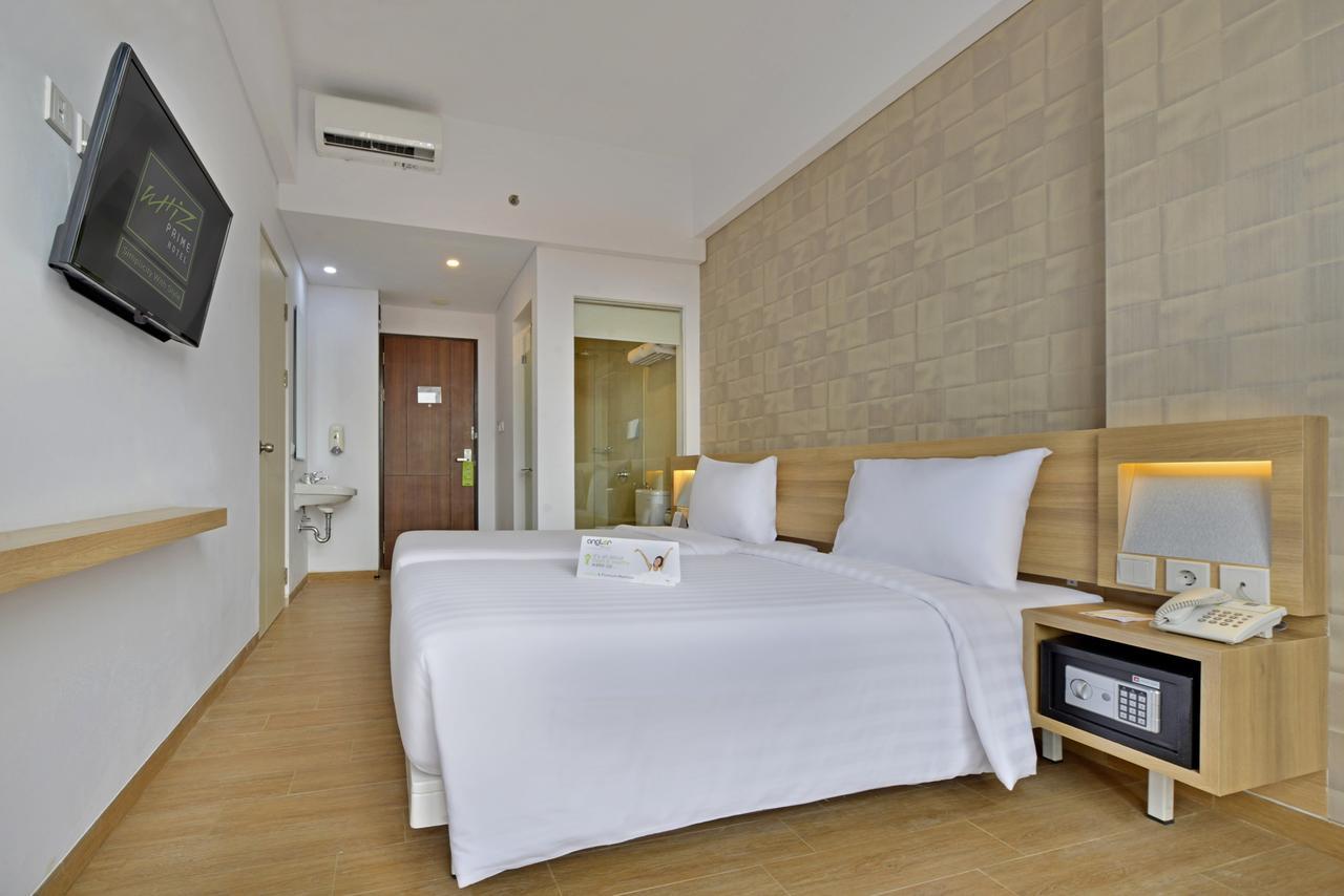 Whiz Prime Hotel Basuki Rahmat Malang Dış mekan fotoğraf