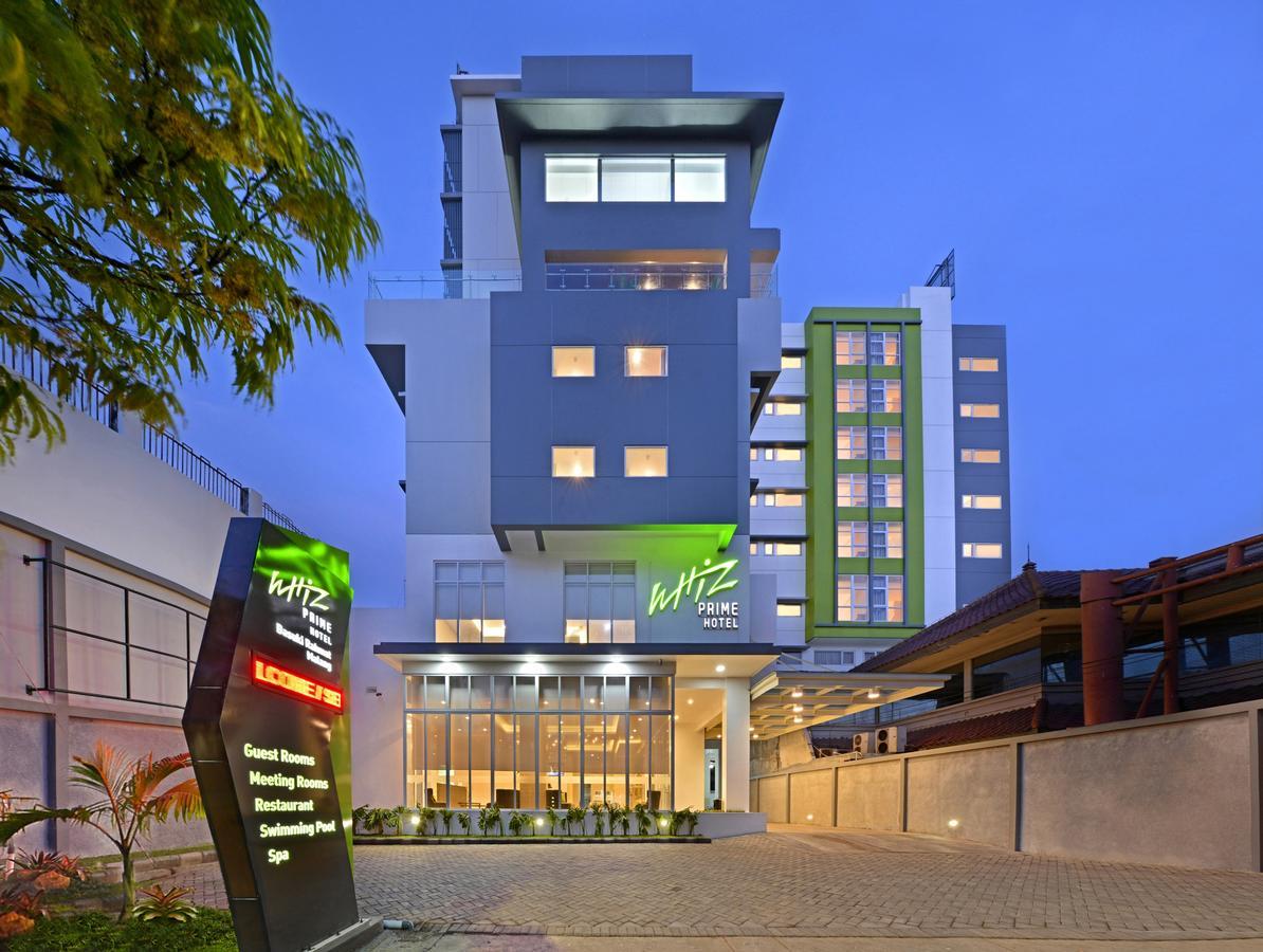 Whiz Prime Hotel Basuki Rahmat Malang Dış mekan fotoğraf